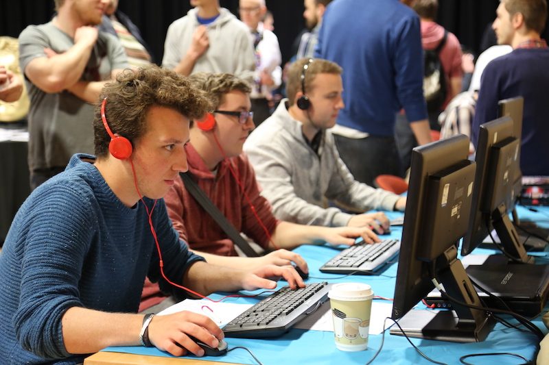 Gamers will gather at Glyndwr University in bid to break a World Record later this month.
