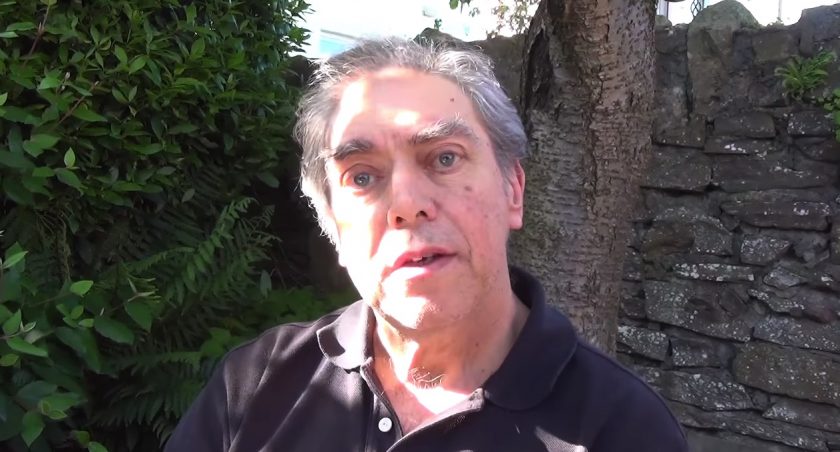 Tributes have been pouring in for Mold based playwright, poet and novelist Sion Eirian who has died after a short illness.