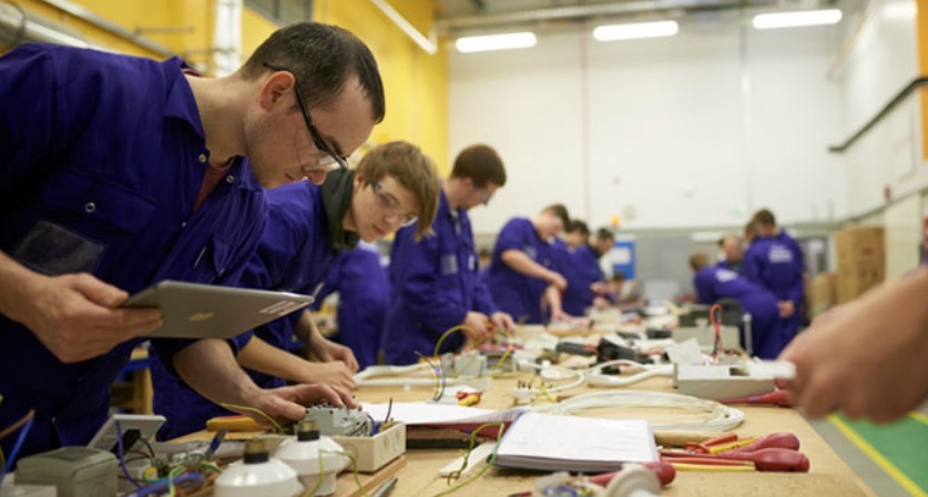 Apprenticeship Week Wales 2022: Minister commits £366m to deliver 125,000 all-age apprenticeships in Wales
