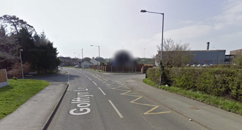 Police and wardens to patrol outside Deeside school due to parking issues