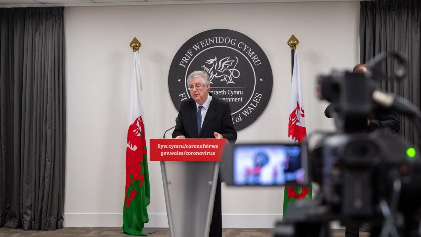 Welsh pandemic response ‘paused’ but ‘not abandoned’