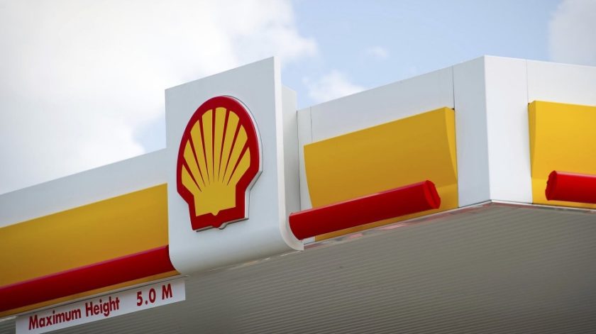 Call for larger windfall tax on energy companies after Shell reports record £32bn profit