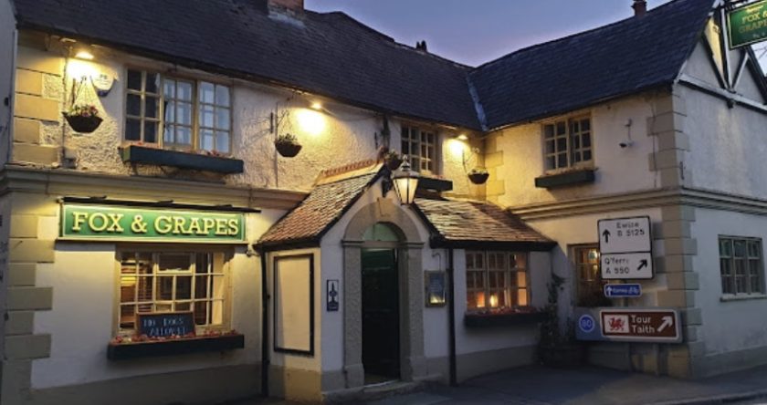 Fire in upstairs flat forces Hawarden pub to close 