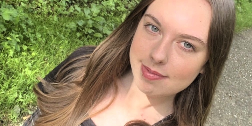 Animal studies graduate with rare heart condition enjoying success with pet photography business