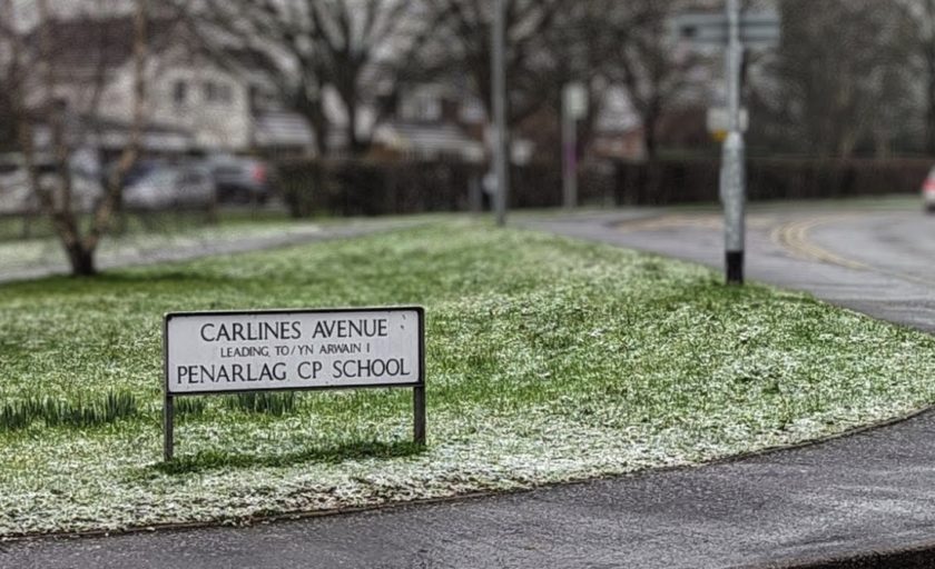 Flintshire Council apologises for school closure disruption