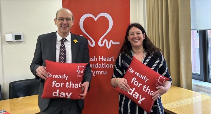 North Wales MS praises ‘life-saving’ CPR training that only takes 15 minutes